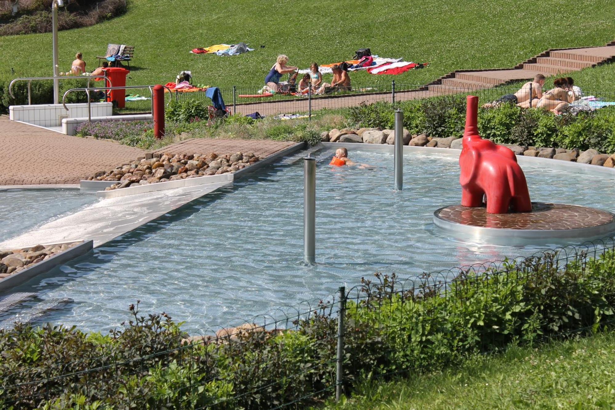 Hotel Bb Bahnhof Bertsdorf Olbersdorf Eksteriør bilde