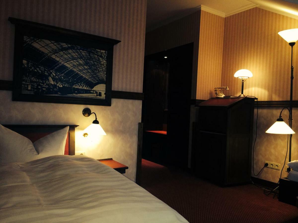 Hotel Bb Bahnhof Bertsdorf Olbersdorf Eksteriør bilde
